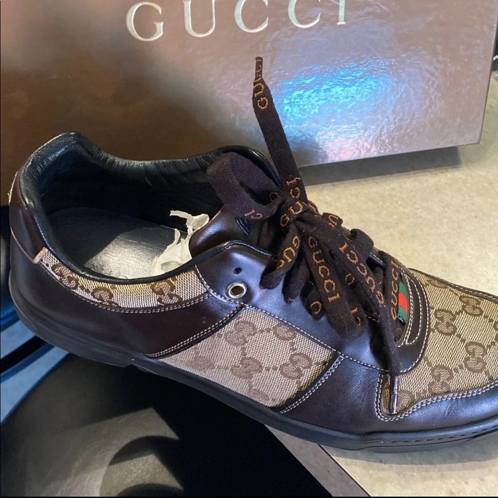 Gucci sneakers Men’s size 8-1/2